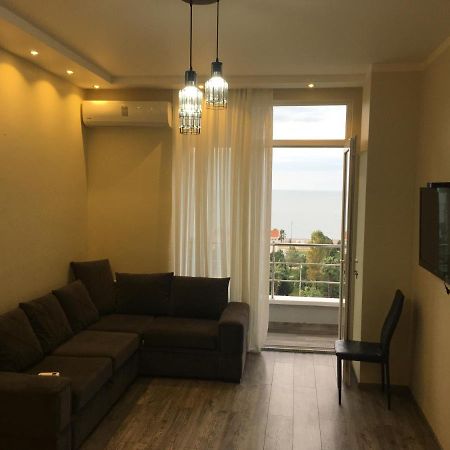 Apartment On Khimshiashvili 11A Batumi Zewnętrze zdjęcie