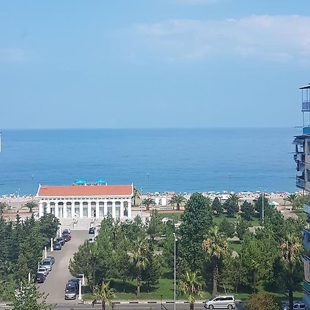 Apartment On Khimshiashvili 11A Batumi Zewnętrze zdjęcie