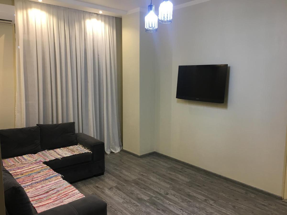 Apartment On Khimshiashvili 11A Batumi Zewnętrze zdjęcie