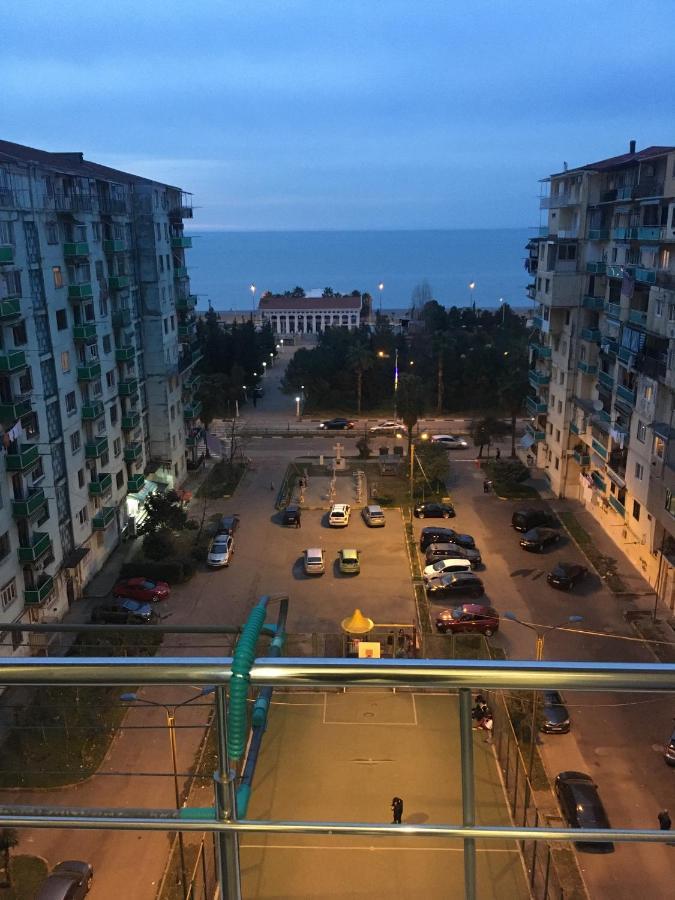 Apartment On Khimshiashvili 11A Batumi Zewnętrze zdjęcie