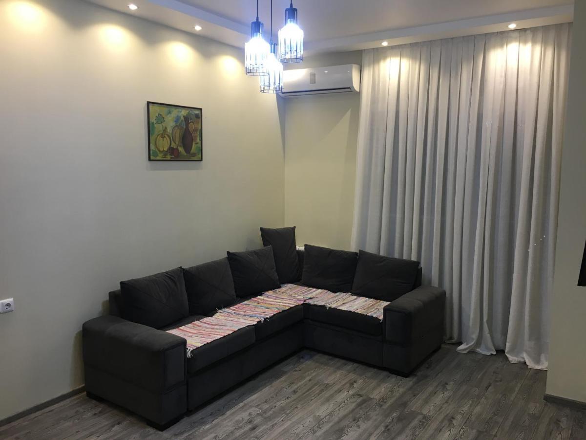 Apartment On Khimshiashvili 11A Batumi Zewnętrze zdjęcie